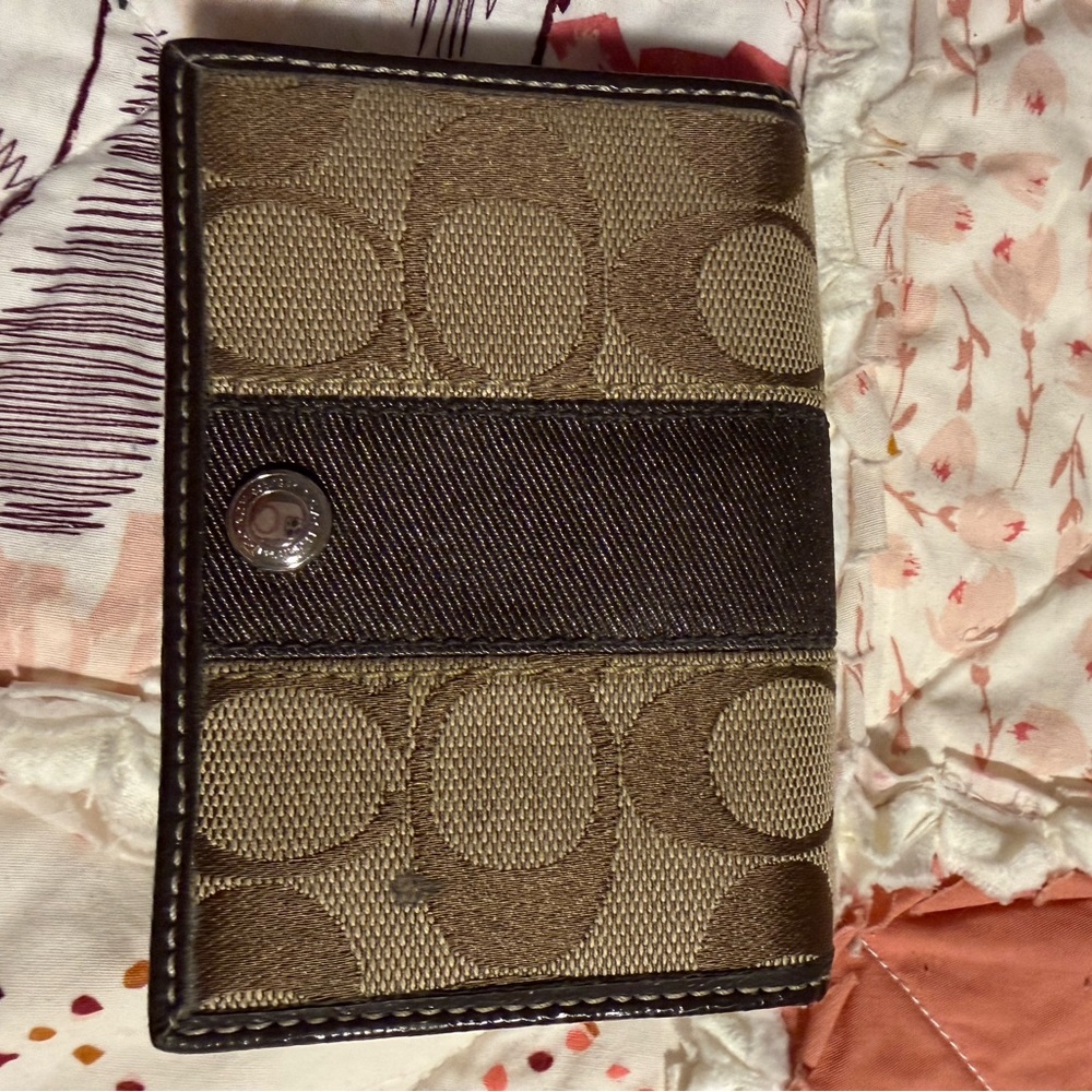 Vintage Coach Card Wallet in excellent condition